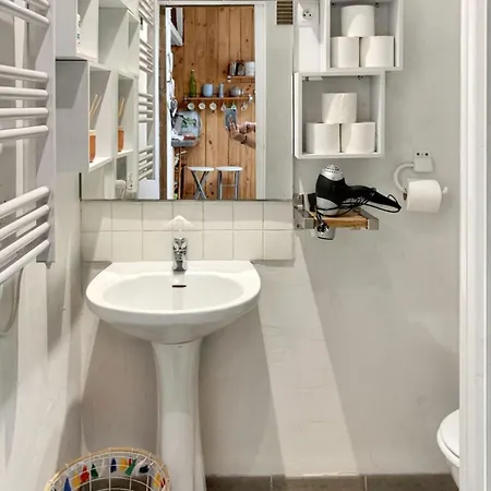 Chalet A Avec Jardin Et Terrasse